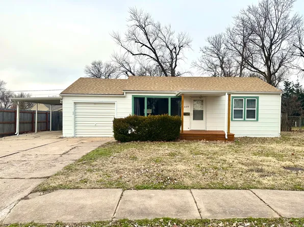 609 E Loomis St, McPherson, KS 67460