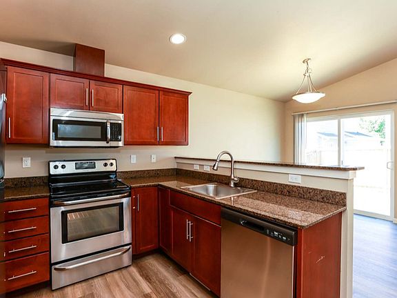 3rd image of 7412 19th Pl SE