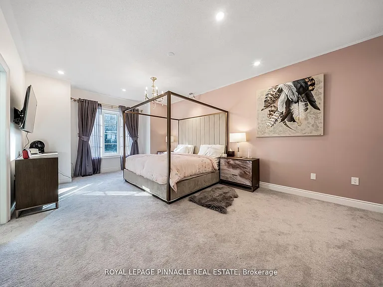 1504 Yellow Rose Cir #UPPER — Photo 21