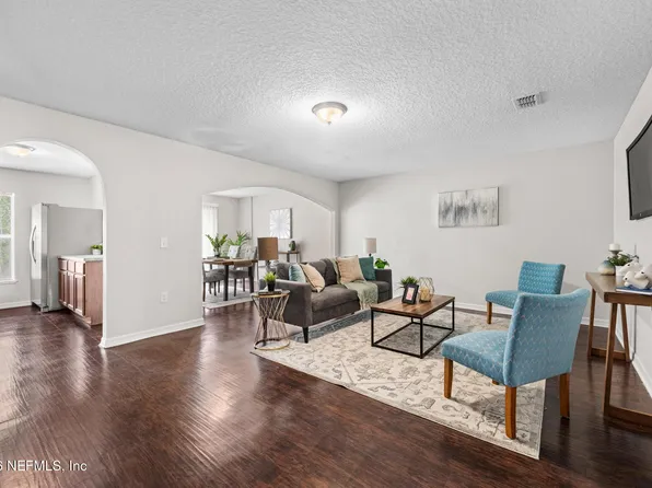 7398 PALM HILLS Drive, Jacksonville, FL 32244