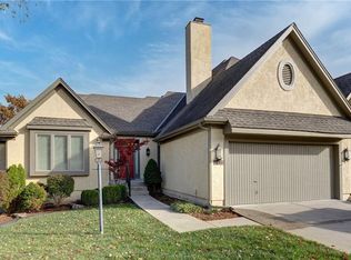 12707 Cedar St, Leawood, KS 66209