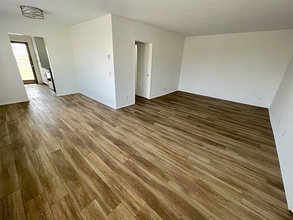 3rd image of 1251 Armacost Ave APT 205