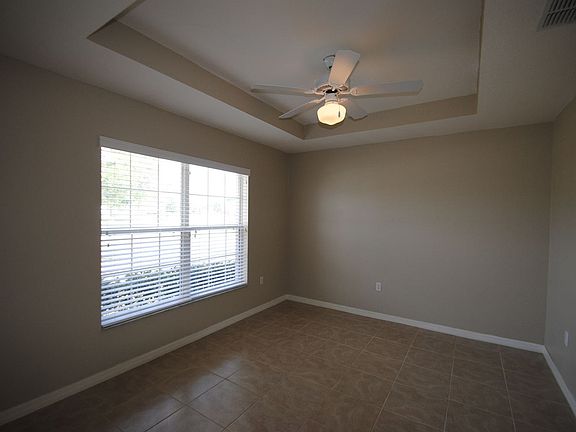 3rd image of 2000 Saddlewood Dr