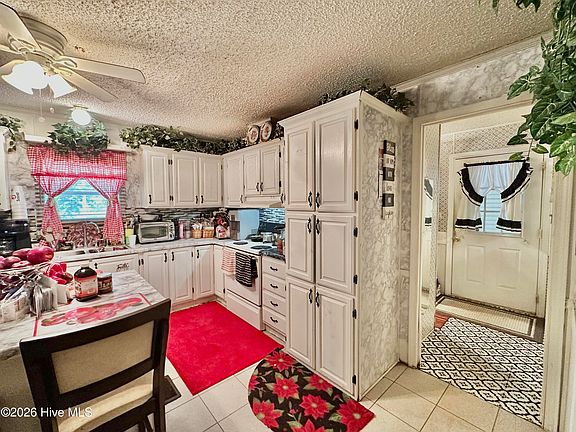 3rd image of 3838r Tignall Road