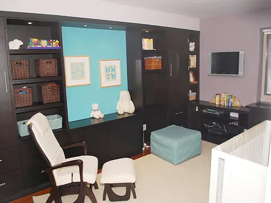 Sold by Sotheby's International Realty | media 23