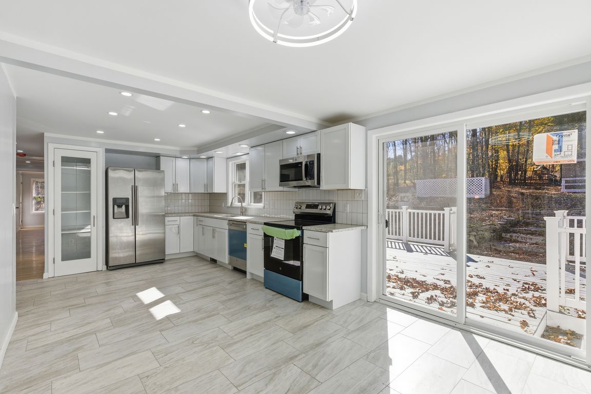 next background image