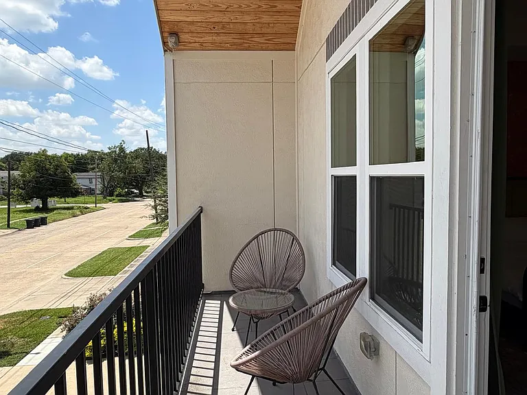 3321 McGowen St — Photo 37