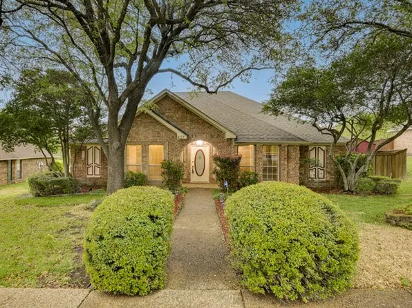 837 Robin Meadow Dr, Desoto, TX 75115