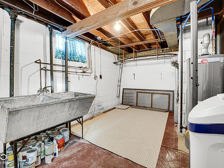 1420 Kessler Boulevard East Dr — Photo 20