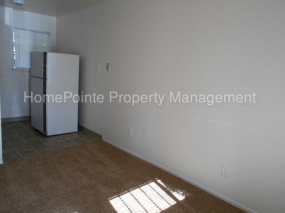 2nd image of 423 5th St APT 5