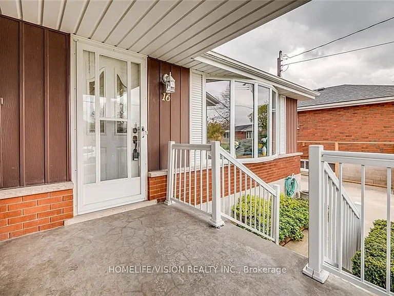 16 Nova Dr #UPPER — Photo 4