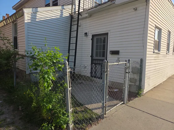 80 Ledge St #6, Nashua, NH 03060