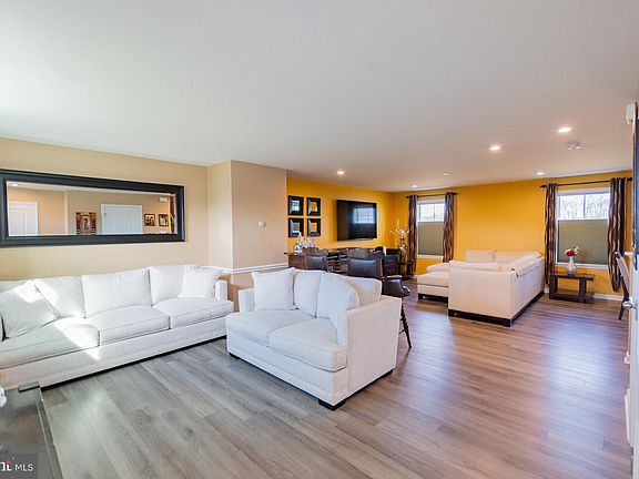 3rd image of 236 Surplus Rd