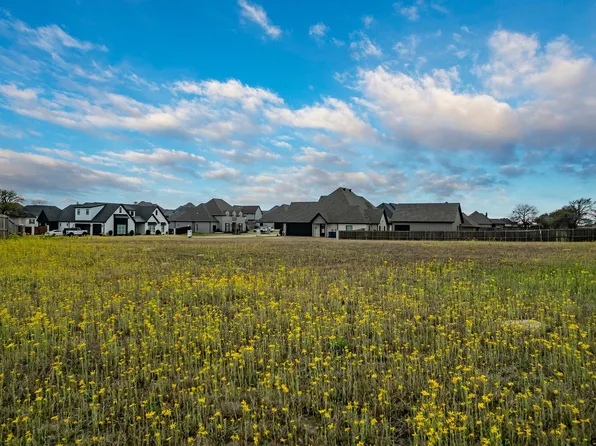 395 Bush Buck Way, Bullard, TX 75757