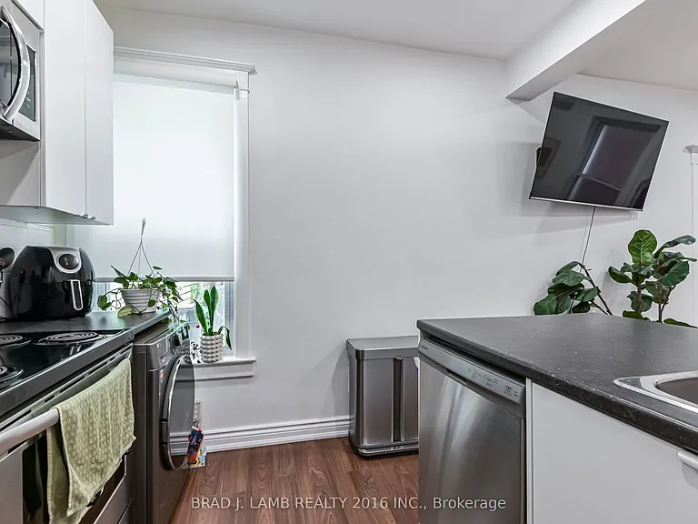56 Wright Ave #2 — Photo 12