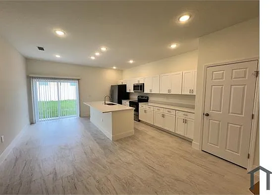 319 Anchovie Ct — Photo 9