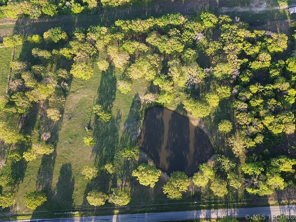 2nd image of 4270 South Rd