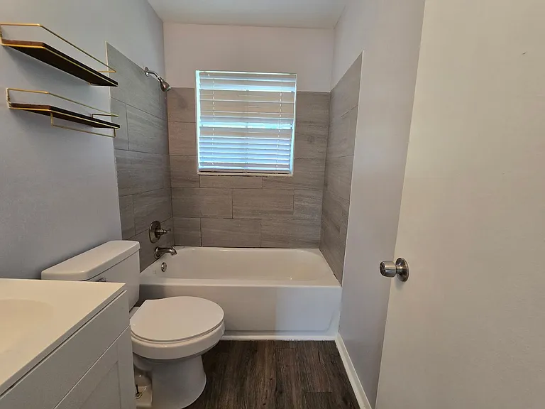 424B Bryan St — Photo 12