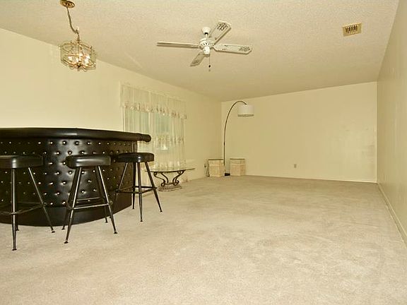4th image of 2003 Hampstead Cir