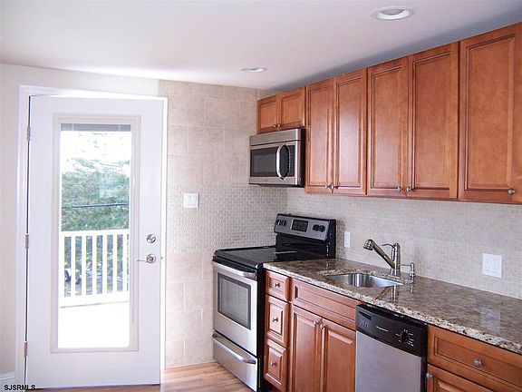 2nd image of 5317 Bay Ave #19