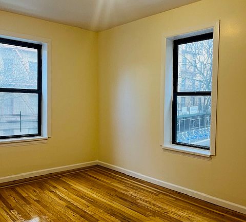 3rd image of 3106 Kingsbridge Ave #2F