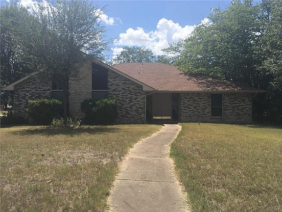 3rd image of 309 Creekwood Dr