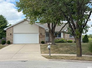 3413 Elderberry Ln, Springfield, IL 62711