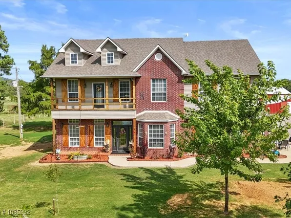 15562 State Highway 83, Howe, OK 74940