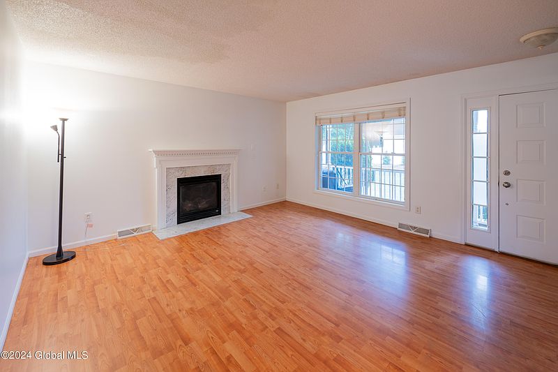4th image of 1 Verrazano Way