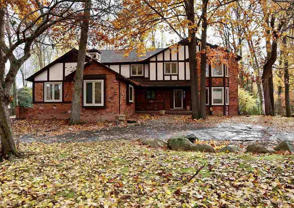 1st image of 14760 Ivanhoe Dr