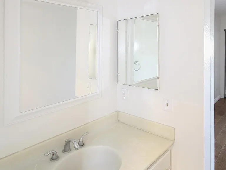 601 E California Blvd #204 — Photo 14