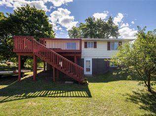 69 Green Clover Dr, Henrietta, NY 14467