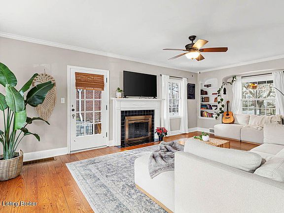 3rd image of 1611 Trevilian Way