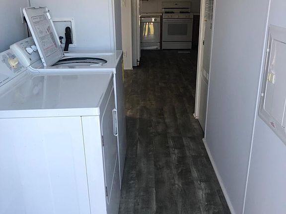 3rd image of 18929 Myrick Ct