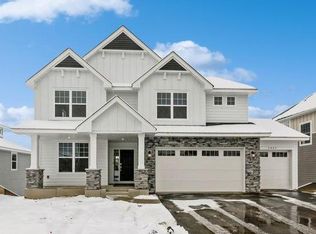 3005 Sugar Maple Dr, Chaska, MN 55318