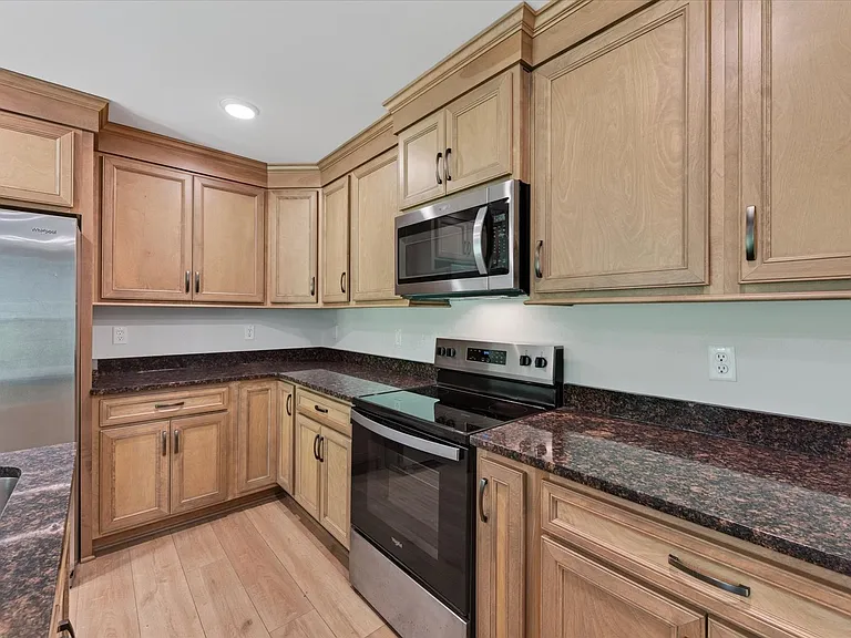 1088 Old Clarksville Pike #B — Photo 17