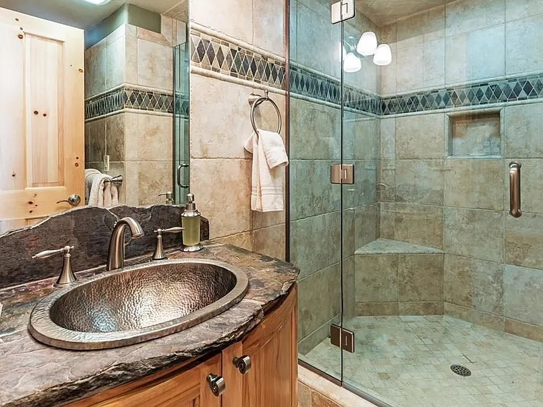 847 Tyner Way — Photo 25