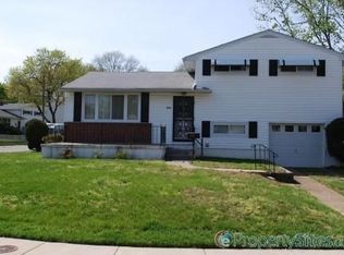 512 Hamlen Rd, Glen Burnie, MD 21061