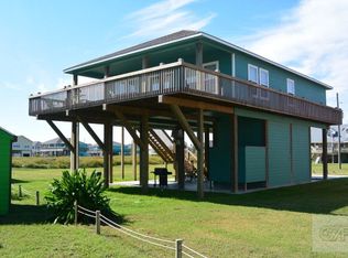 2754 Gulfview Ln, Crystal Beach, TX 77650