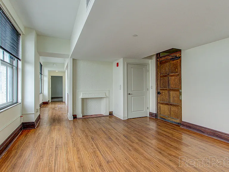 Floor plan 2 living room
