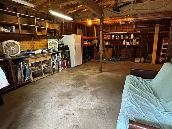 310 W Detroit St, New Buffalo, MI 49117