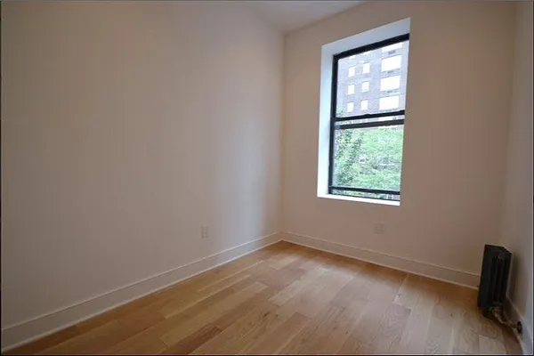 Rented by Bold New York | media 23