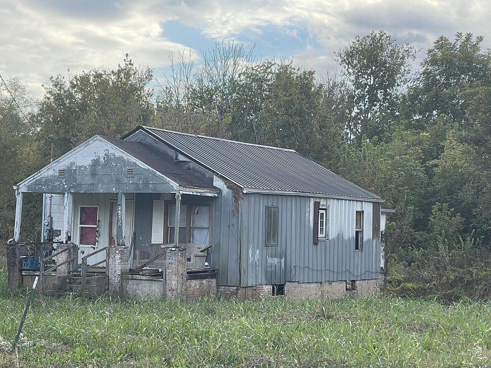 2nd image of 2595 Blue Springs Pkwy