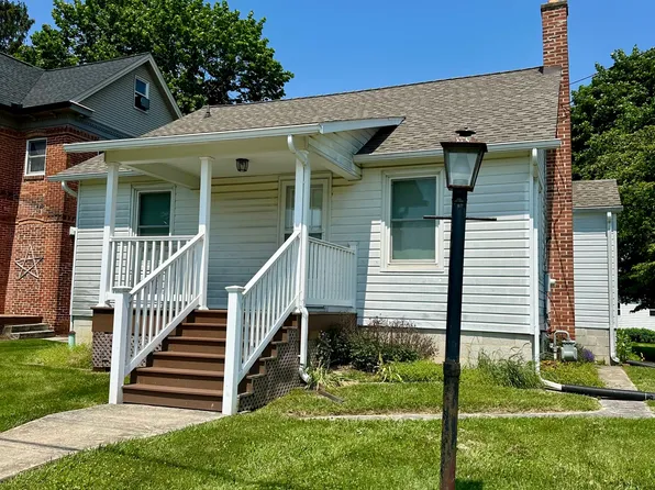 152 Nashville Blvd, Spring Grove, PA 17362