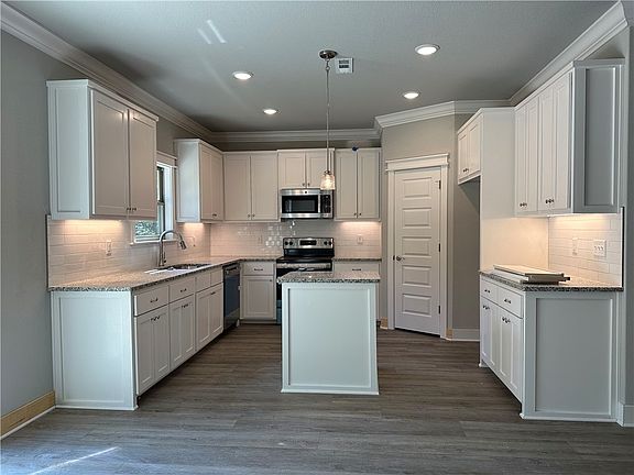 2nd image of 28 Cannich Dr