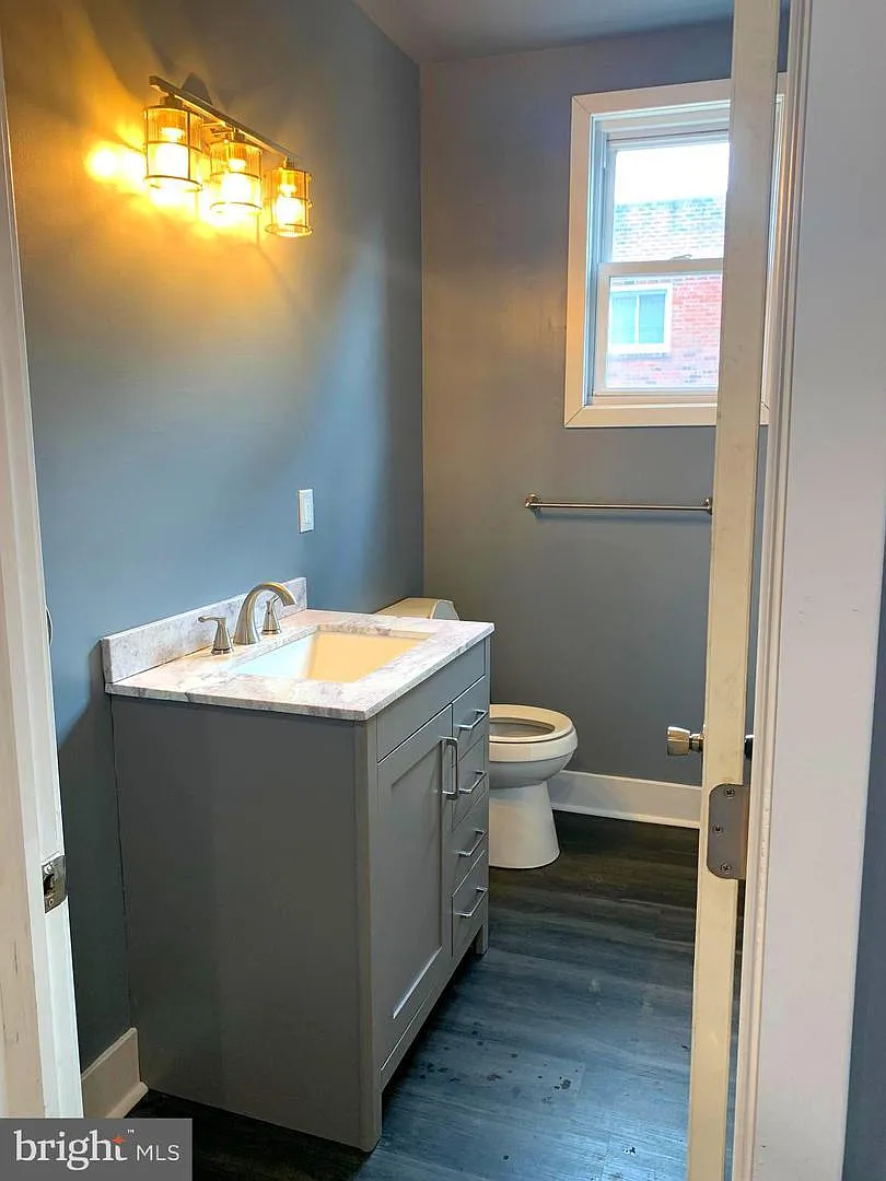3 bed, 980 sqft, $1,275 — Photo 4