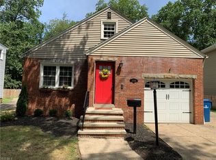 23942 E Oakland Rd, Bay Village, OH 44140