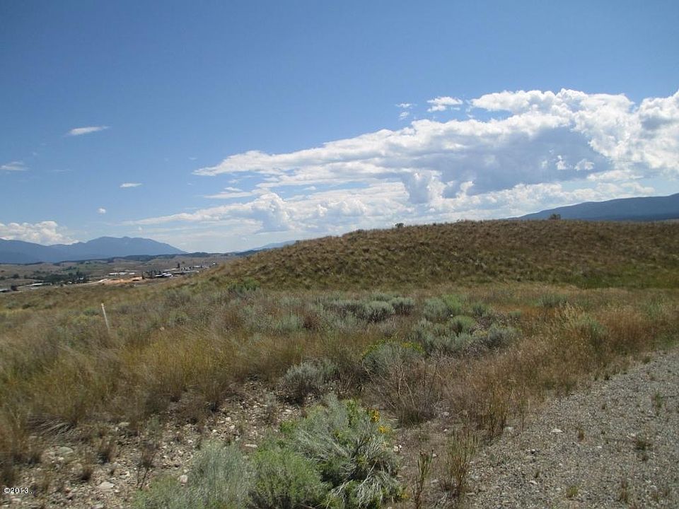 1st image of Nhn Hollenback Cir