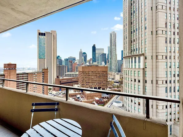 180 Park Row APT 24C, New York, NY 10007