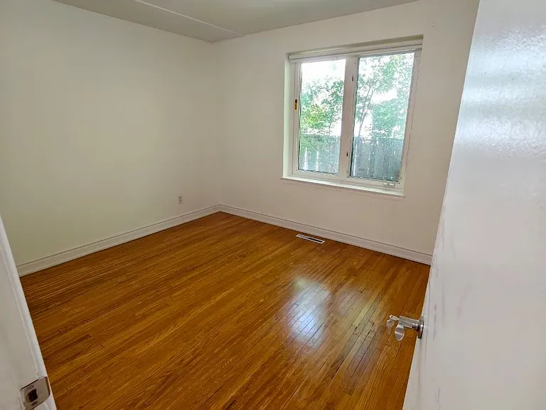 46 Overton Cres — Photo 12